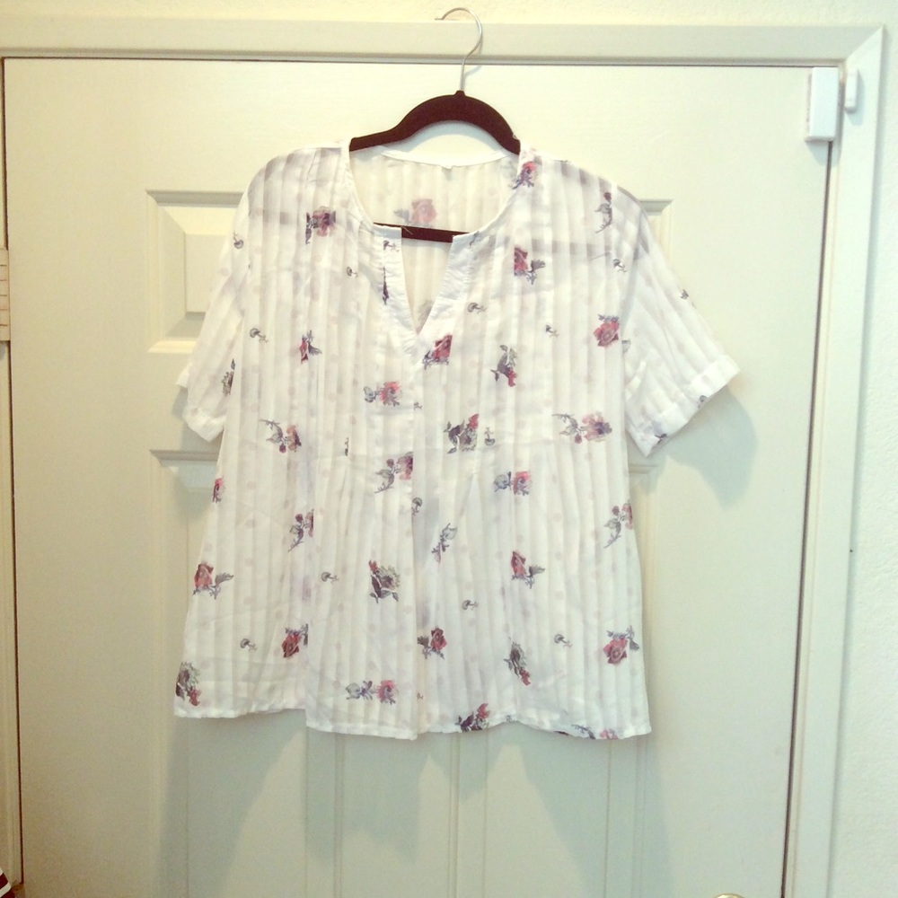 Boxy button up top